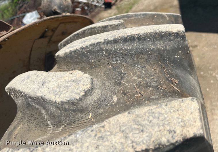 image for item HL9017 Case 401  tractor