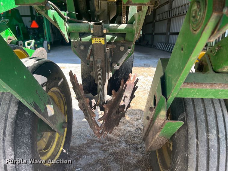 image for item HL9018 John Deere 7200  planter