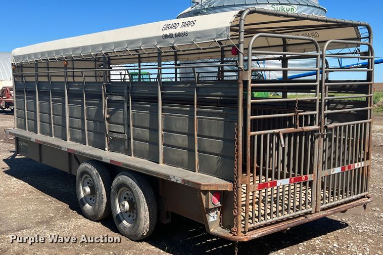 image for item HL9026 2004 W-W Trailers  livestock trailer