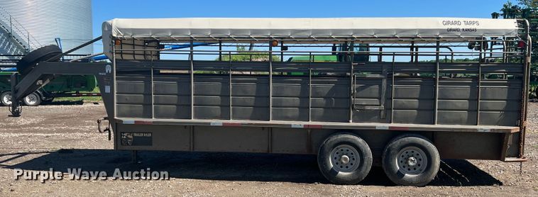 image for item HL9026 2004 W-W Trailers  livestock trailer