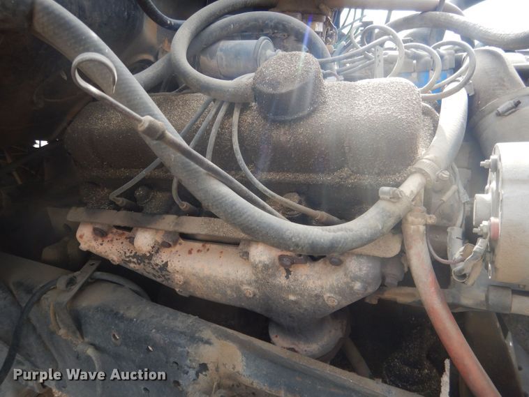 image for item HU9410 1973 Ford 880  grain truck