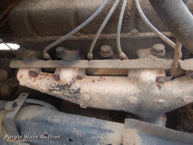 image for item HU9410 1973 Ford 880  grain truck