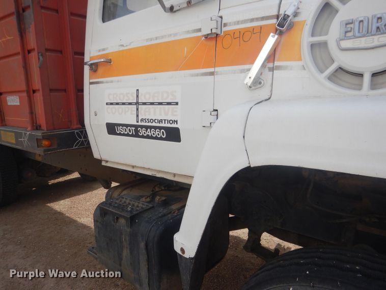 image for item HU9410 1973 Ford 880  grain truck