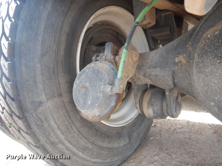 image for item HU9410 1973 Ford 880  grain truck