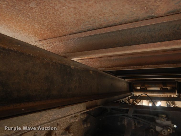 image for item HU9410 1973 Ford 880  grain truck