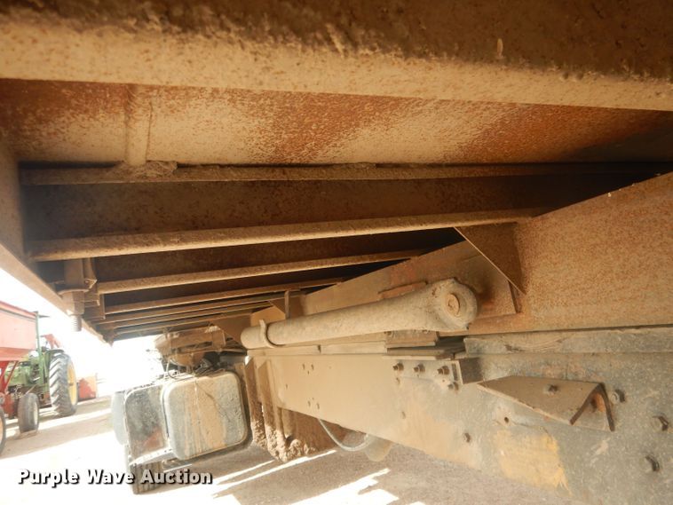 image for item HU9410 1973 Ford 880  grain truck