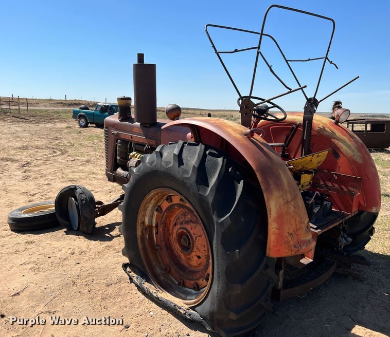 image for item IG9493 Massey Ferguson MF98  tractor