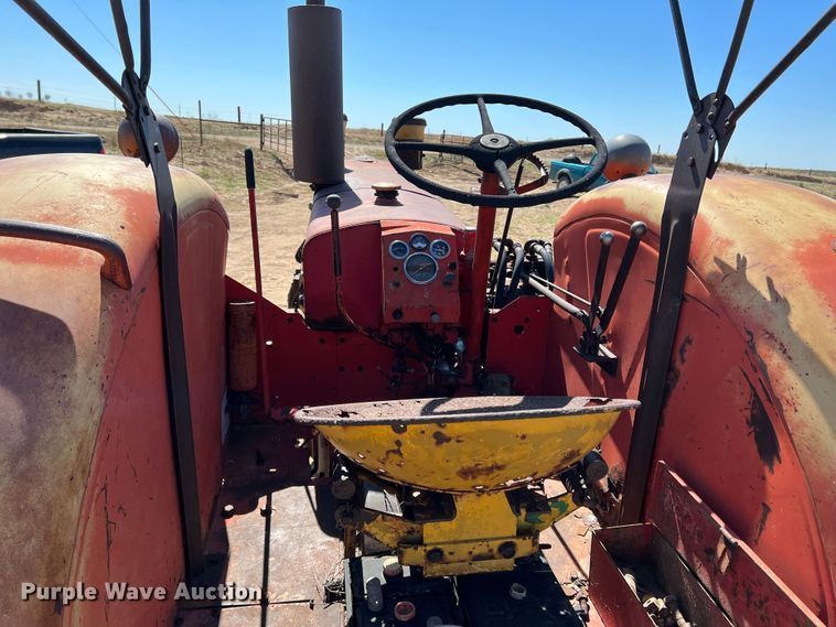 image for item IG9493 Massey Ferguson MF98  tractor