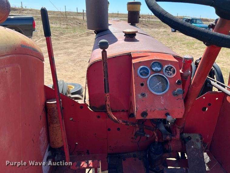 image for item IG9493 Massey Ferguson MF98  tractor