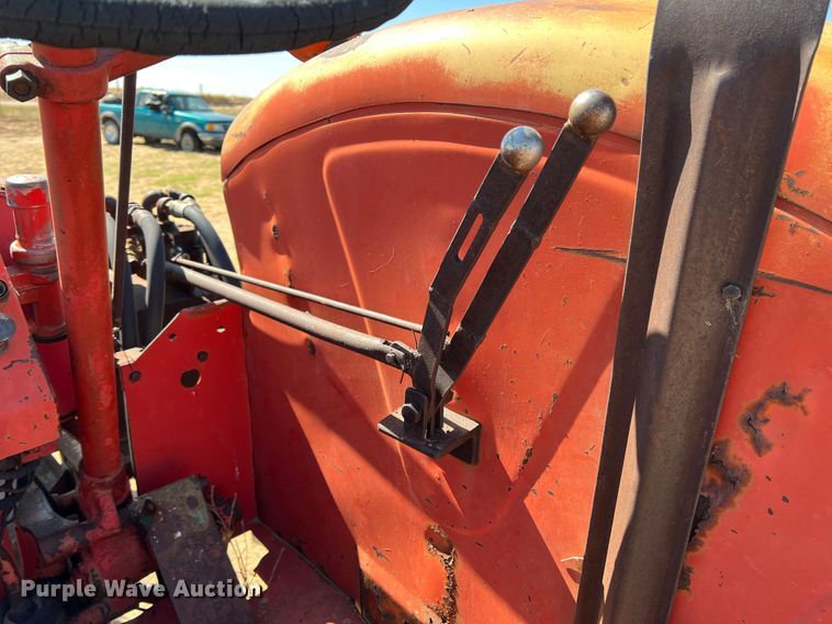 image for item IG9493 Massey Ferguson MF98  tractor