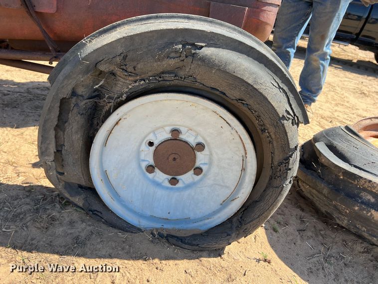 image for item IG9493 Massey Ferguson MF98  tractor