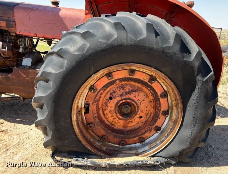 image for item IG9493 Massey Ferguson MF98  tractor