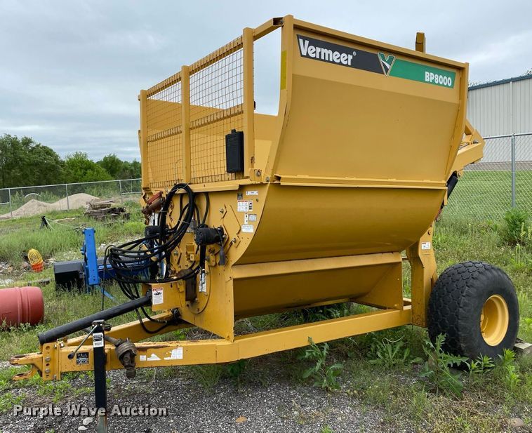image for item JC9870 2009 Vermeer BP8000  bale processor