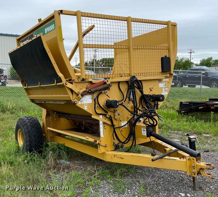 image for item JC9870 2009 Vermeer BP8000  bale processor