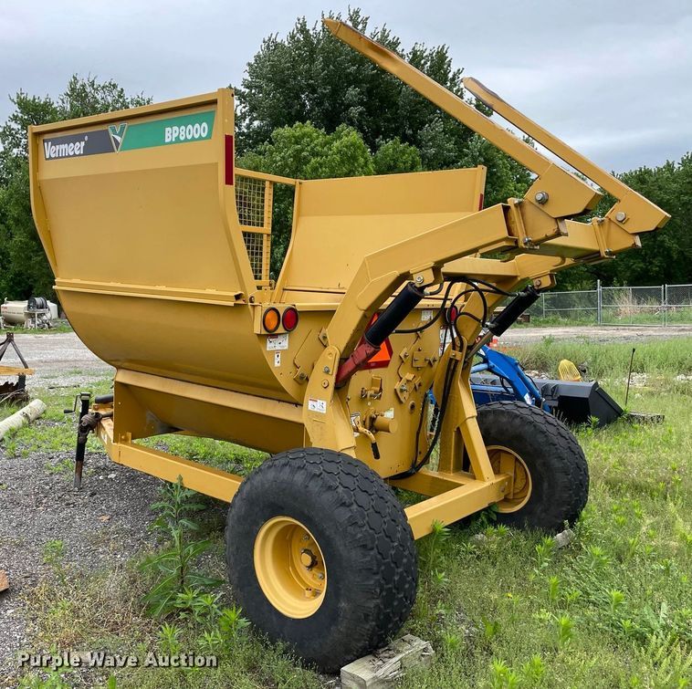 image for item JC9870 2009 Vermeer BP8000  bale processor