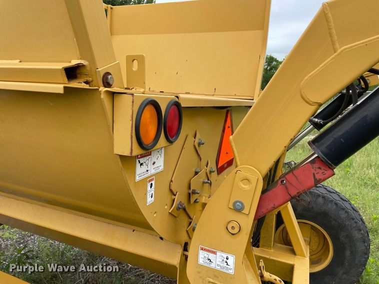 image for item JC9870 2009 Vermeer BP8000  bale processor