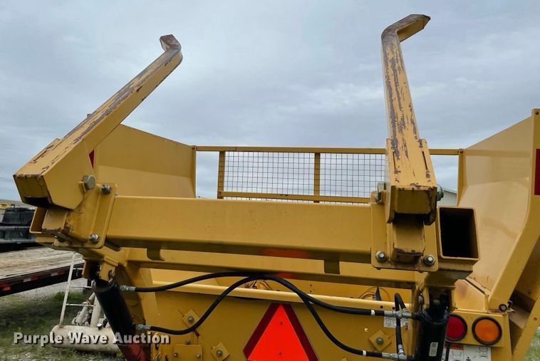 image for item JC9870 2009 Vermeer BP8000  bale processor