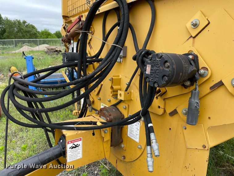 image for item JC9870 2009 Vermeer BP8000  bale processor