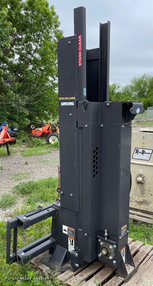 image for item JC9872 2014 New Holland  skid steer post driver