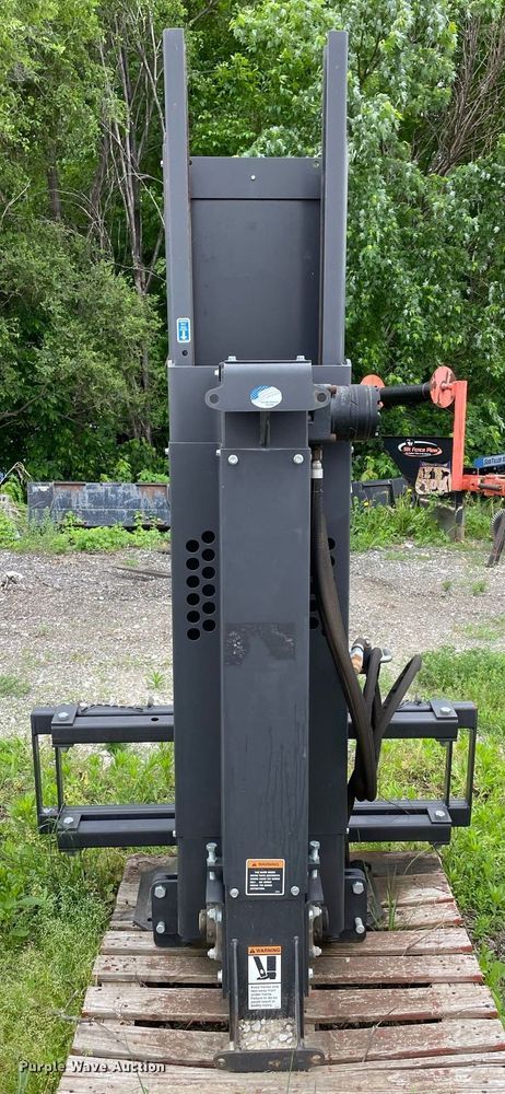 image for item JC9872 2014 New Holland  skid steer post driver