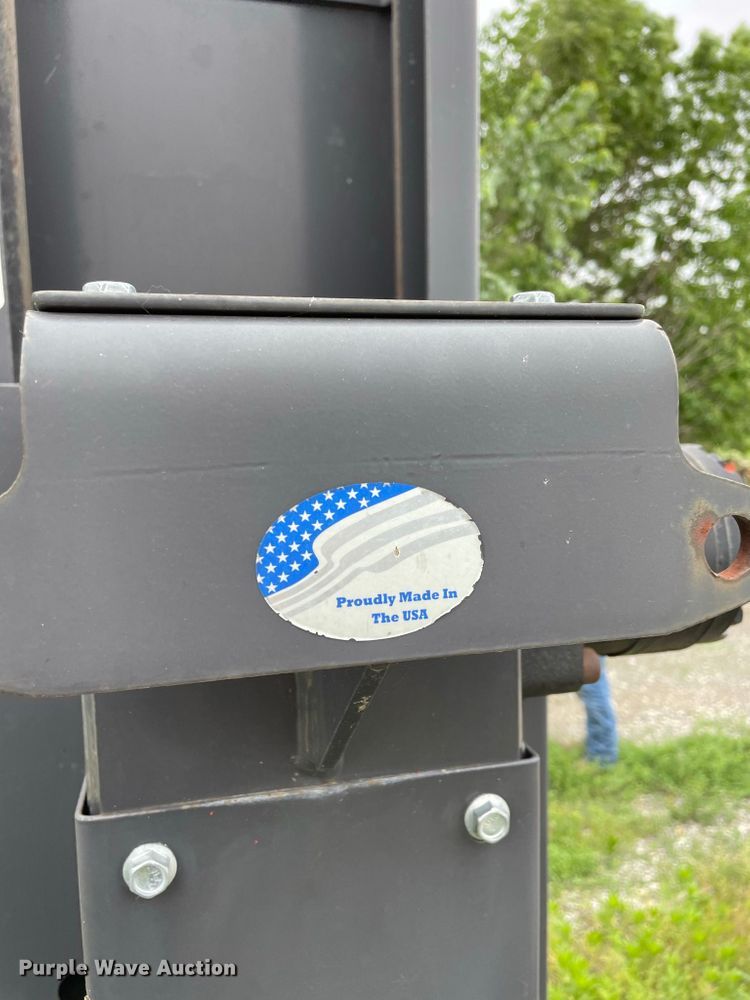 image for item JC9872 2014 New Holland  skid steer post driver