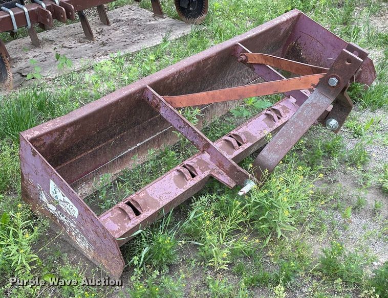 image for item JC9876 Tractor Supply  73"W box blade