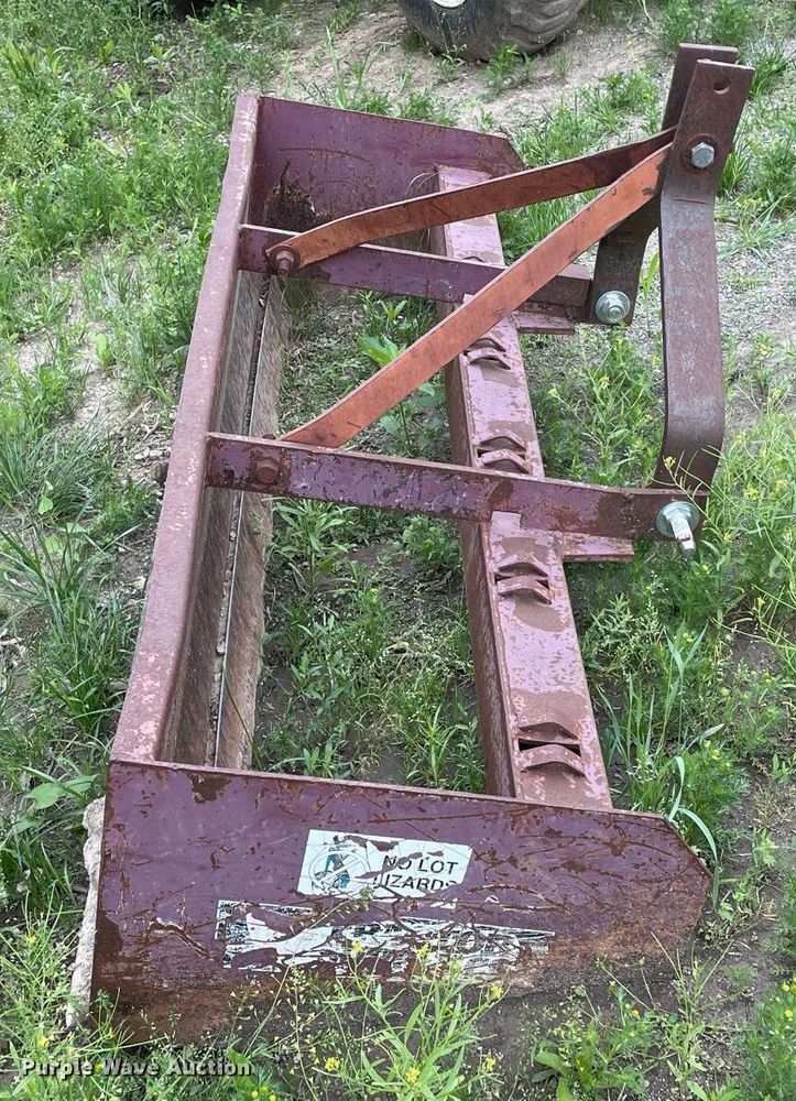 image for item JC9876 Tractor Supply  73"W box blade