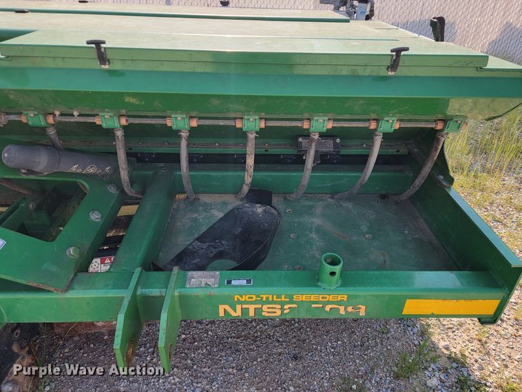 image for item JL9436 Great Plains BTS2509  no-till seeder