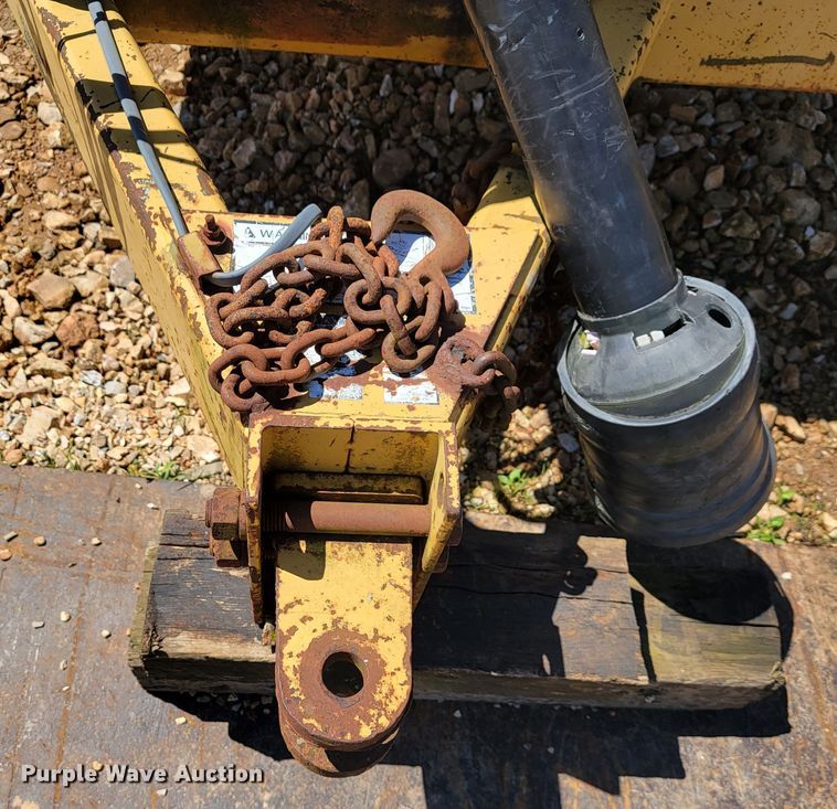 image for item JL9444 2000 Vermeer Top Gun  bale processor