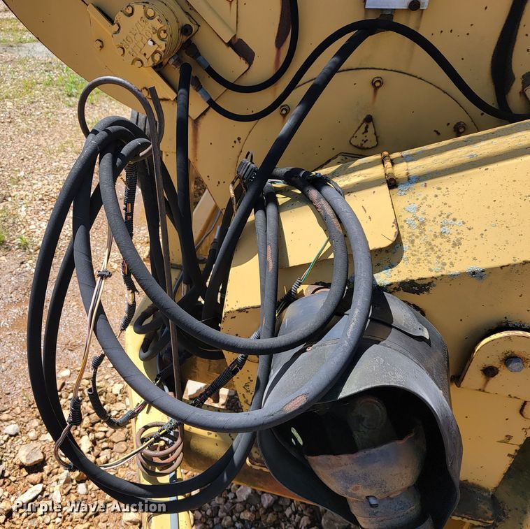 image for item JL9444 2000 Vermeer Top Gun  bale processor