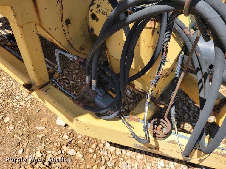 image for item JL9444 2000 Vermeer Top Gun  bale processor