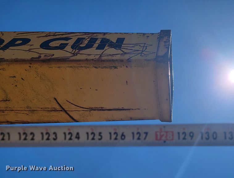 image for item JL9444 2000 Vermeer Top Gun  bale processor