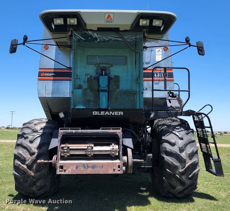 image for item KC9476 1992 Gleaner R72  RWA combine