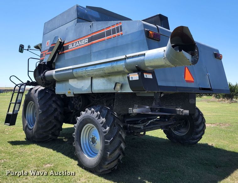 image for item KC9476 1992 Gleaner R72  RWA combine
