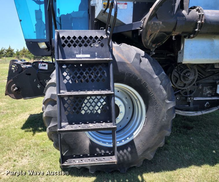 image for item KC9476 1992 Gleaner R72  RWA combine