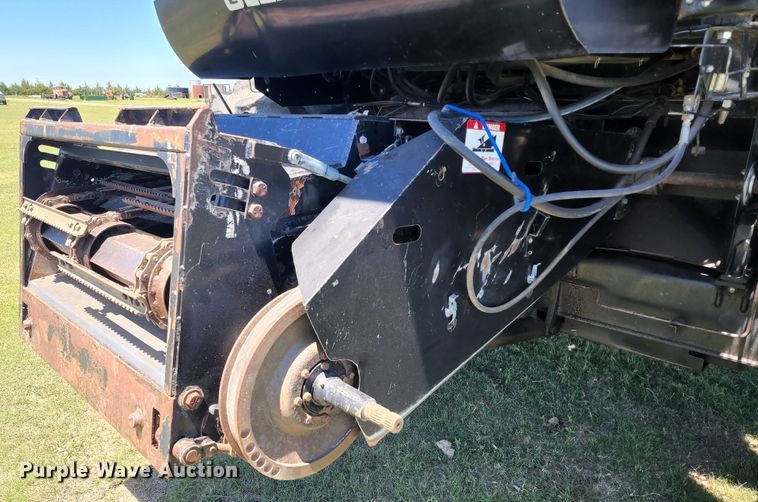 image for item KC9476 1992 Gleaner R72  RWA combine