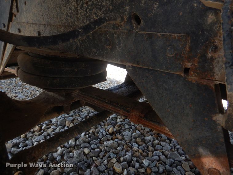 image for item KD9044 1974 Ford F750  grain truck