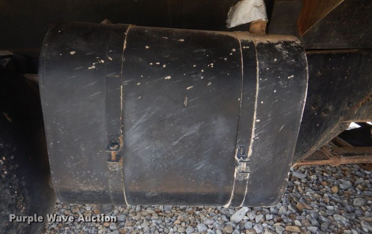 image for item KD9044 1974 Ford F750  grain truck