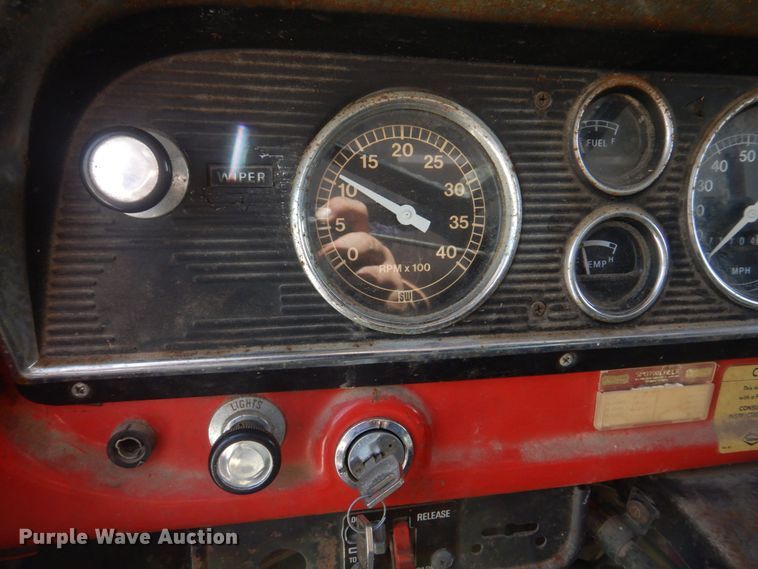 image for item KD9044 1974 Ford F750  grain truck