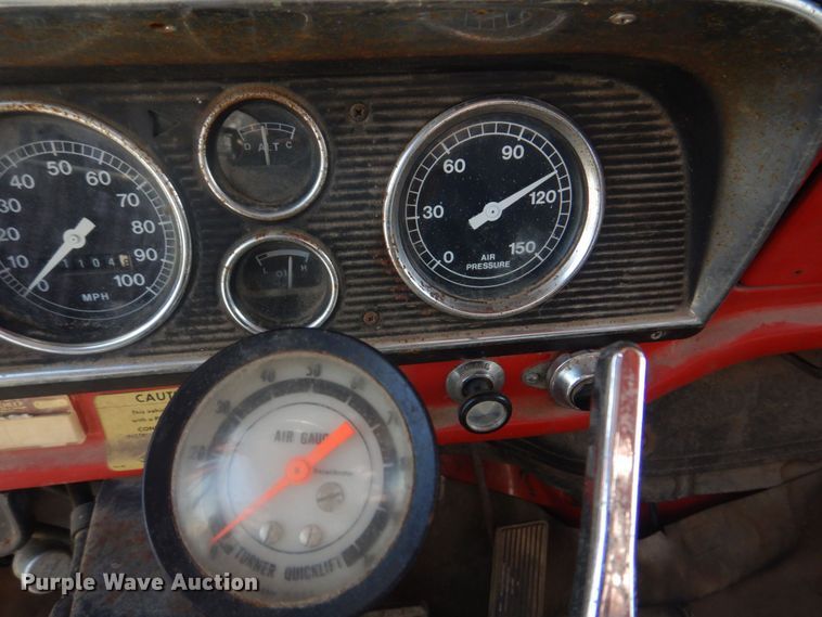 image for item KD9044 1974 Ford F750  grain truck