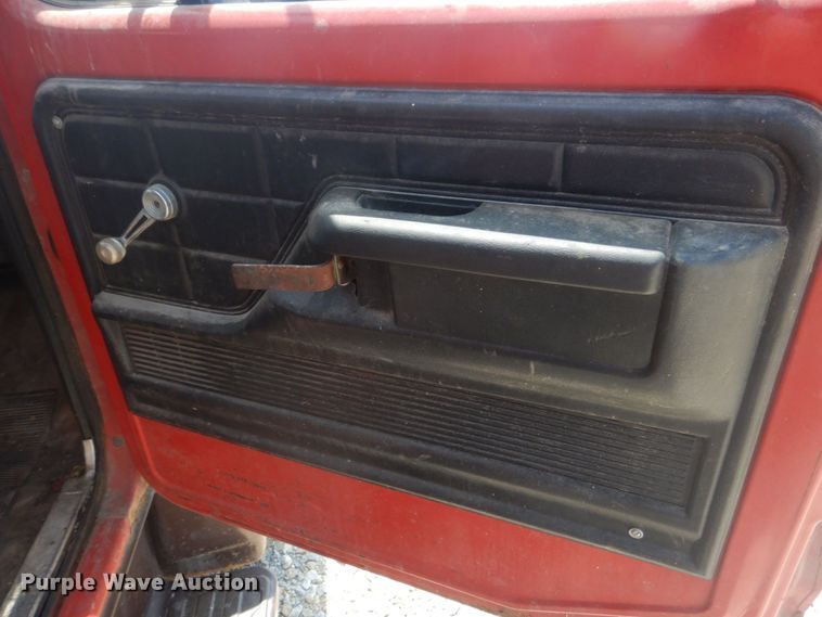 image for item KD9044 1974 Ford F750  grain truck