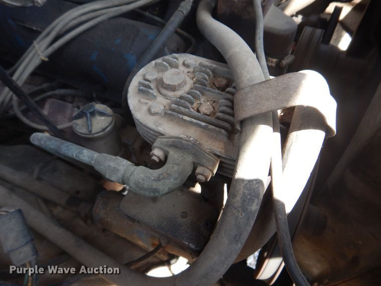 image for item KD9044 1974 Ford F750  grain truck