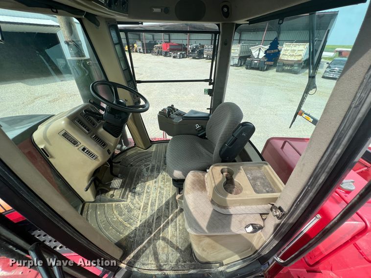 image for item KN9520 2006 Case IH STX480 QuadTrac  4WD tractor