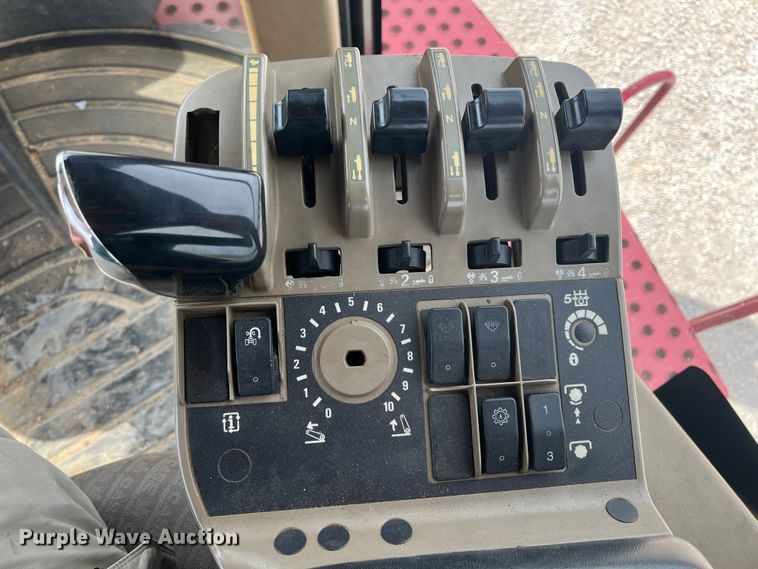 image for item KN9520 2006 Case IH STX480 QuadTrac  4WD tractor