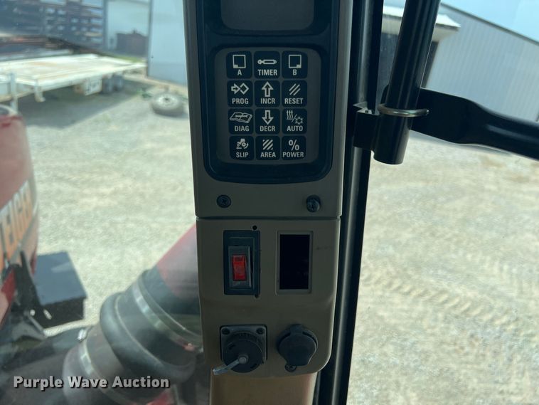 image for item KN9520 2006 Case IH STX480 QuadTrac  4WD tractor