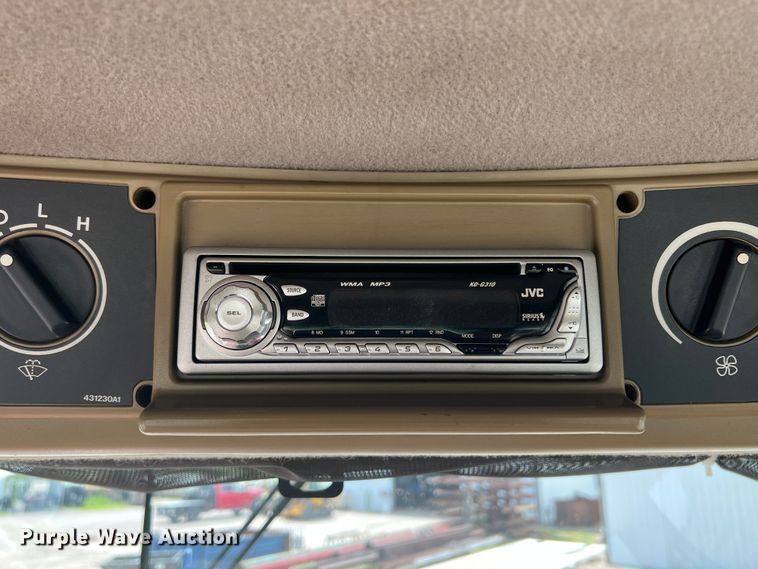 image for item KN9520 2006 Case IH STX480 QuadTrac  4WD tractor