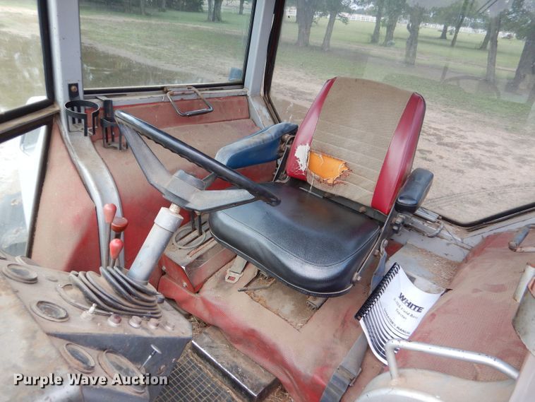 image for item LP9290 1981 White 2-85  tractor