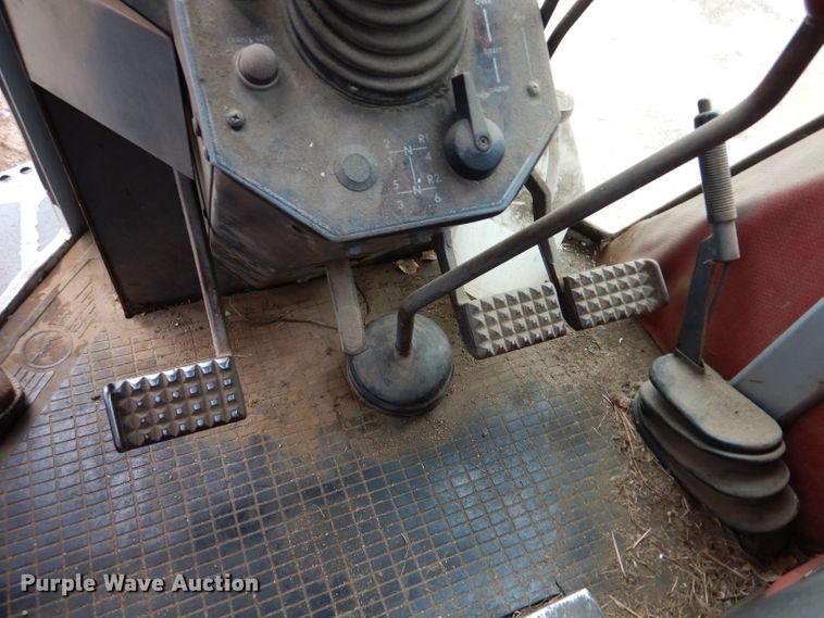 image for item LP9290 1981 White 2-85  tractor