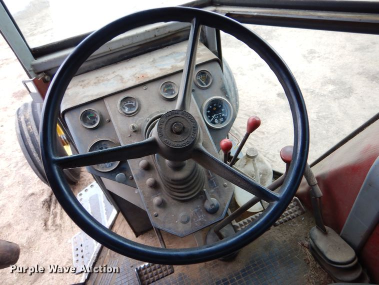 image for item LP9290 1981 White 2-85  tractor