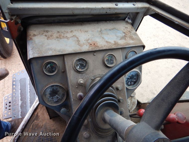 image for item LP9290 1981 White 2-85  tractor